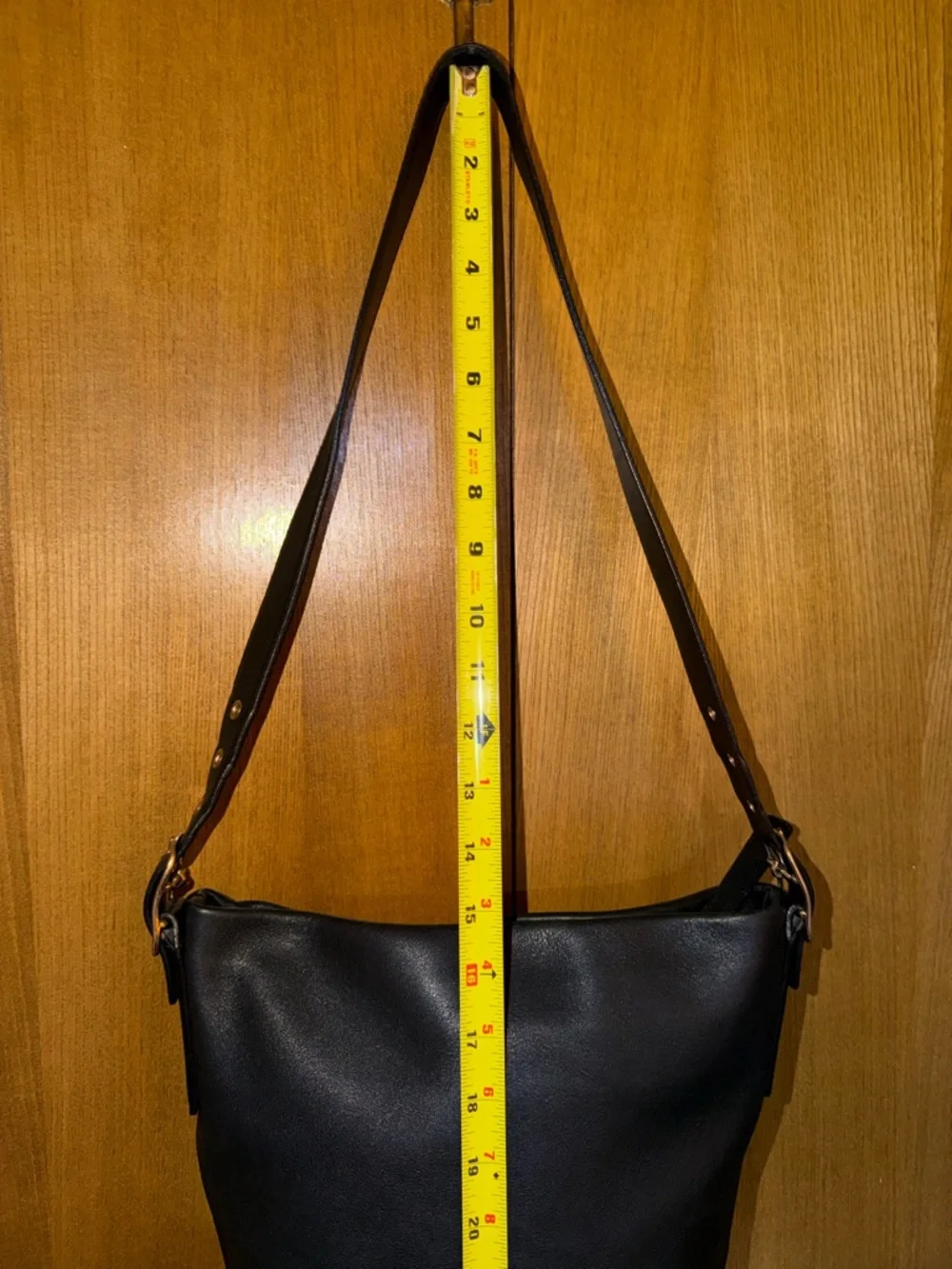 Coach Black Leather Bucket Bag Adjustable Strap Shoulder Hobo - Style 9186 - Picture 6 of 15